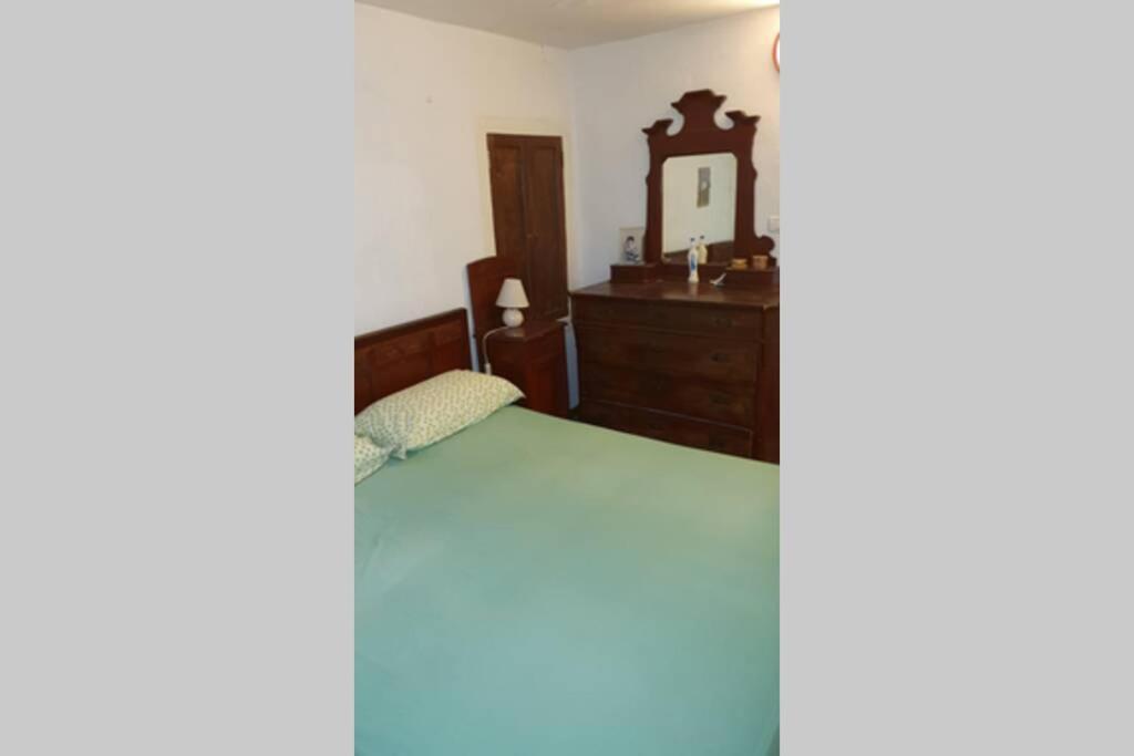 Casa Vacanza Pegrini Nel Centro Storico Di กาวี ภายนอก รูปภาพ